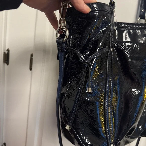 Like New Coach 🔥 Vintage Audrey Patent Leather Navy Tote Shoulder Bag - Picture 13 of 14